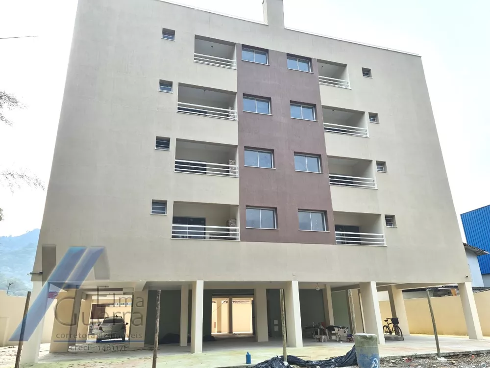 Apartamento à venda com 3 quartos, 147m² - Foto 3