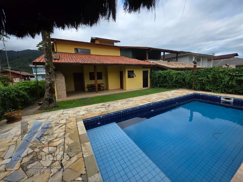 Casa, 3 quartos, 191 m² - Foto 2