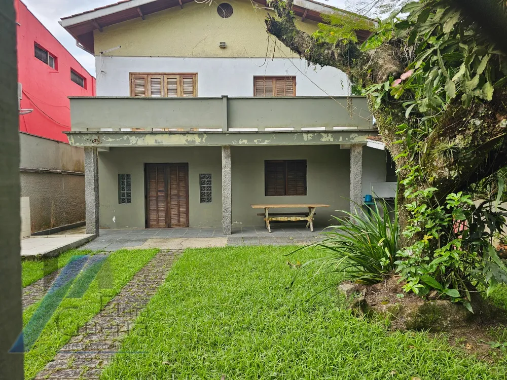 Casa, 4 quartos, 182 m² - Foto 1