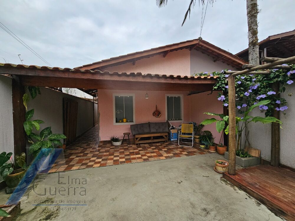 Casa à venda com 3 quartos, 139m² - Foto 1
