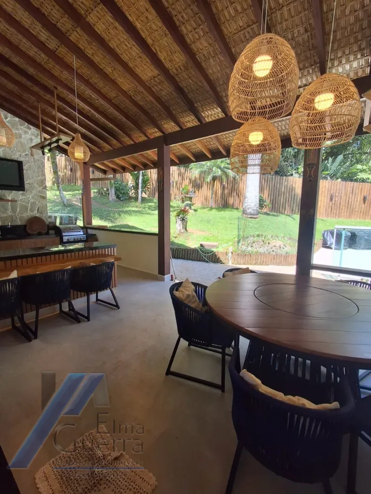 Casa, 5 quartos, 250 m² - Foto 1