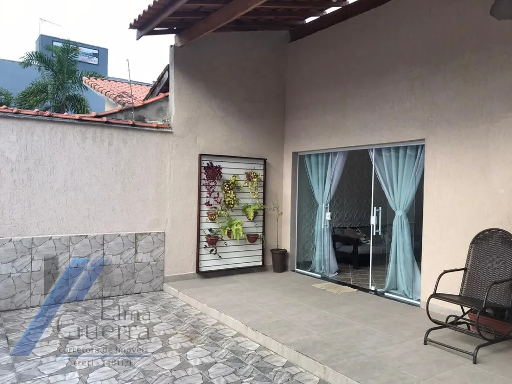 Casa, 5 quartos, 200 m² - Foto 1
