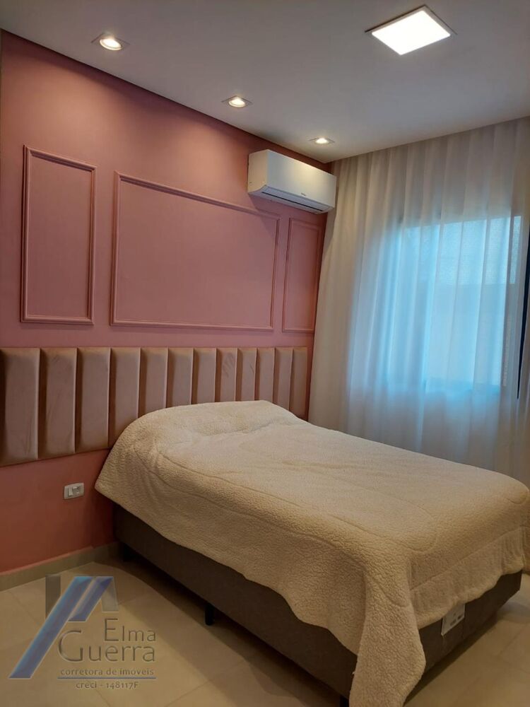 Casa à venda com 4 quartos, 220m² - Foto 4