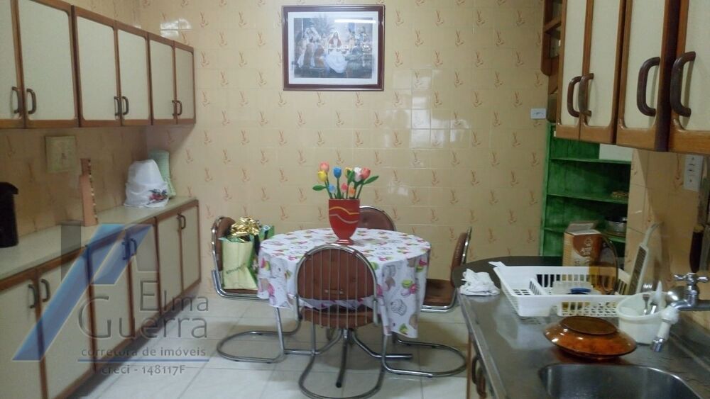 Casa à venda com 9 quartos, 600m² - Foto 3
