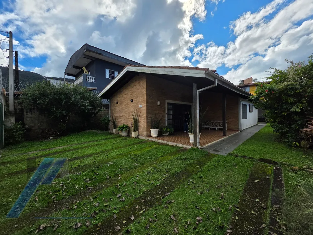 Casa, 3 quartos, 200 m² - Foto 1