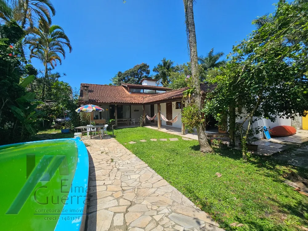 Casa, 3 quartos, 228 m² - Foto 1