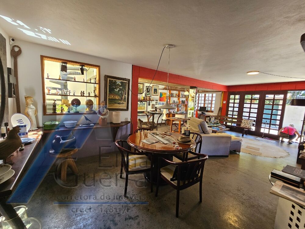 Casa, 5 quartos, 196 m² - Foto 1