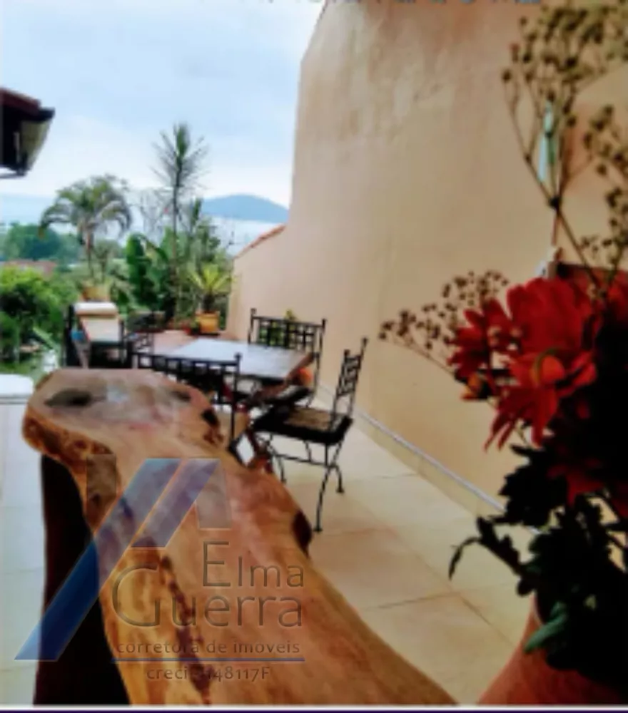 Casa, 5 quartos, 180 m² - Foto 1