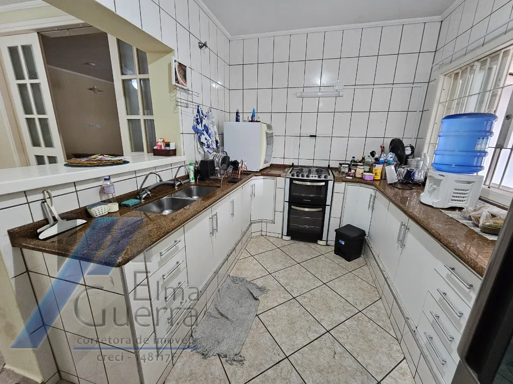 Casa, 3 quartos, 252 m² - Foto 8