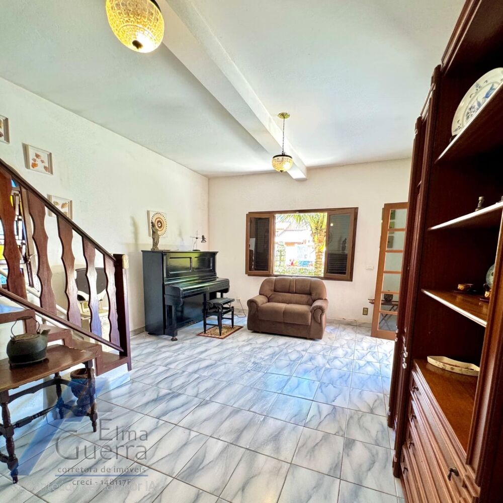 Casa, 4 quartos, 220 m² - Foto 2
