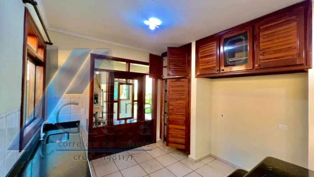 Casa, 3 quartos, 250 m² - Foto 8