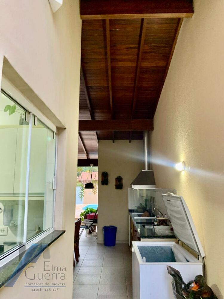 Casa, 4 quartos, 205 m² - Foto 2