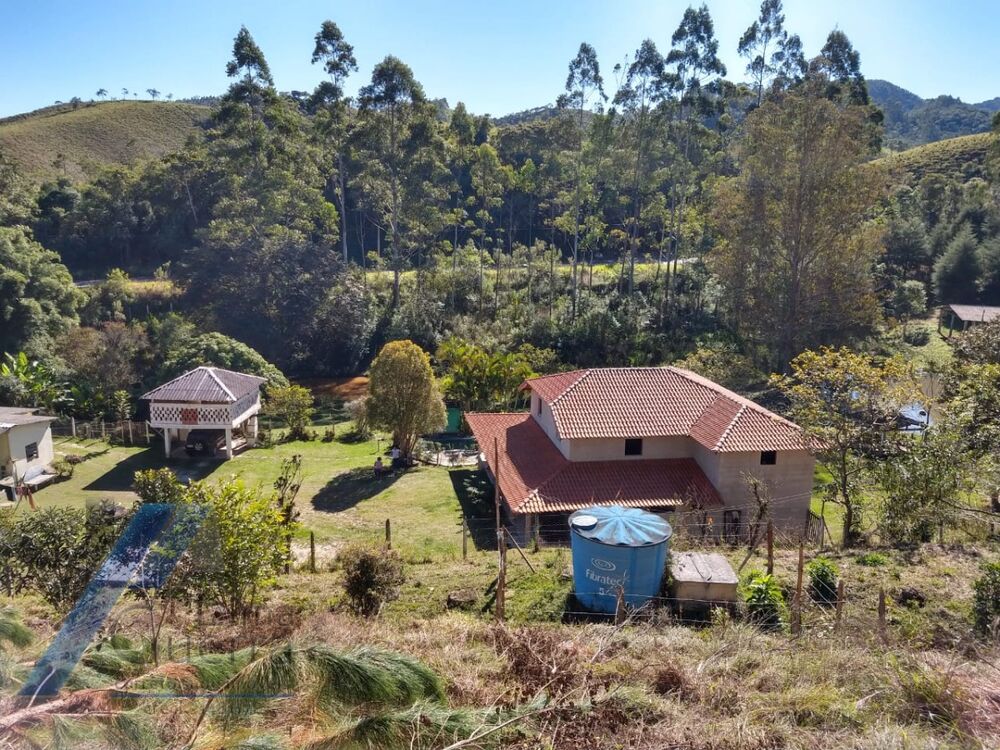 Sítio, 2 quartos, 2100 m² - Foto 2