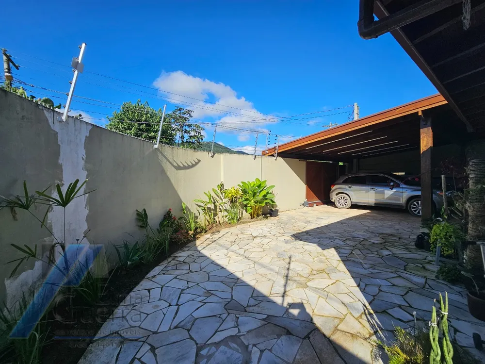 Casa, 3 quartos, 237 m² - Foto 3