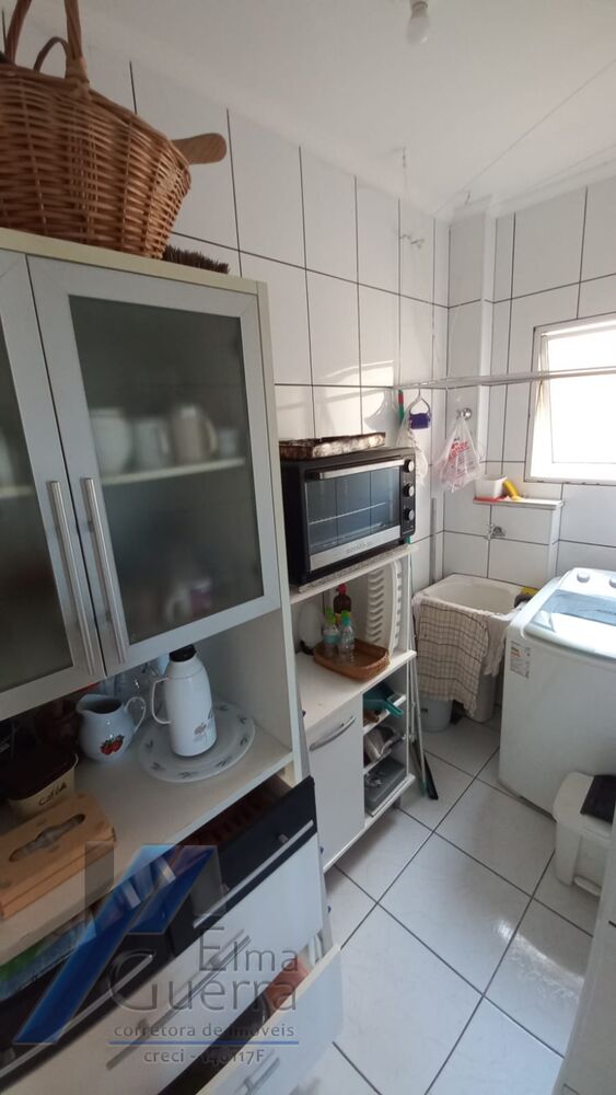 Apartamento à venda com 2 quartos, 75m² - Foto 4