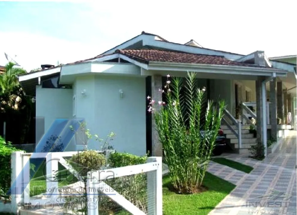 Casa, 3 quartos, 217 m² - Foto 1