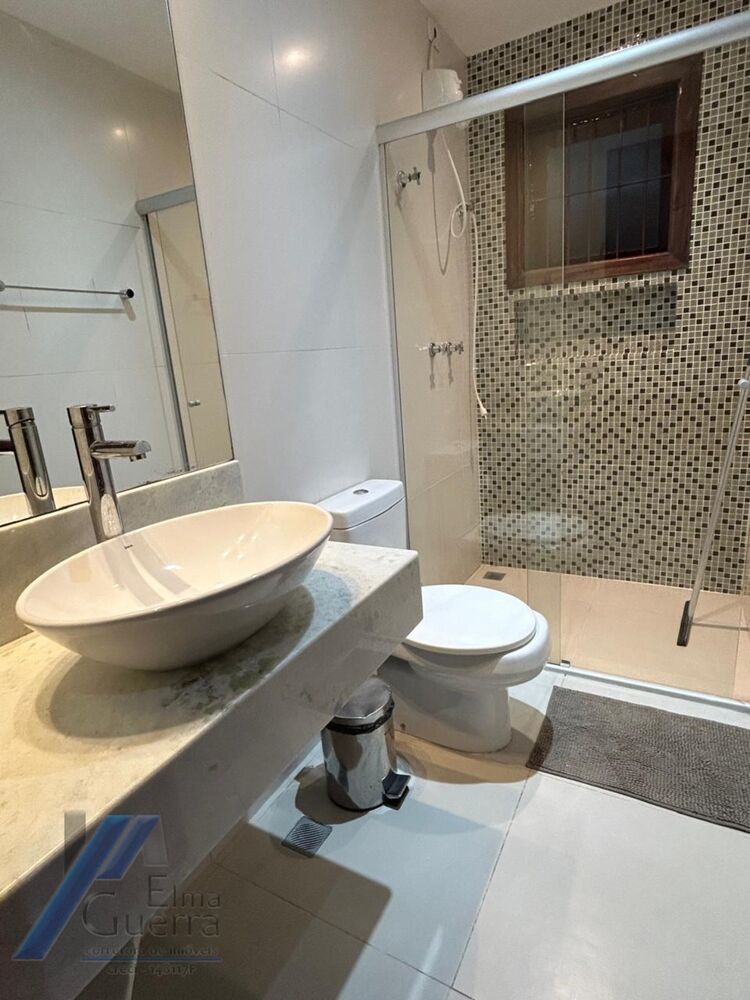 Casa, 5 quartos, 250 m² - Foto 2