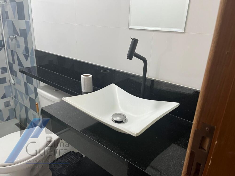 Apartamento à venda com 2 quartos, 70m² - Foto 3