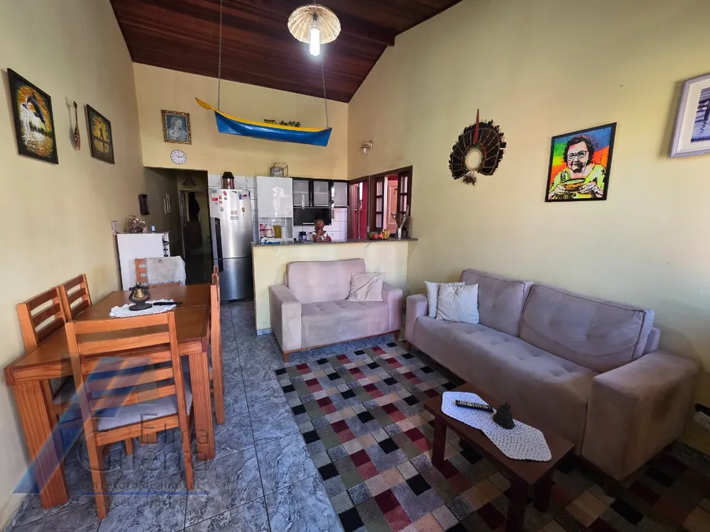 Casa, 4 quartos, 130 m² - Foto 1