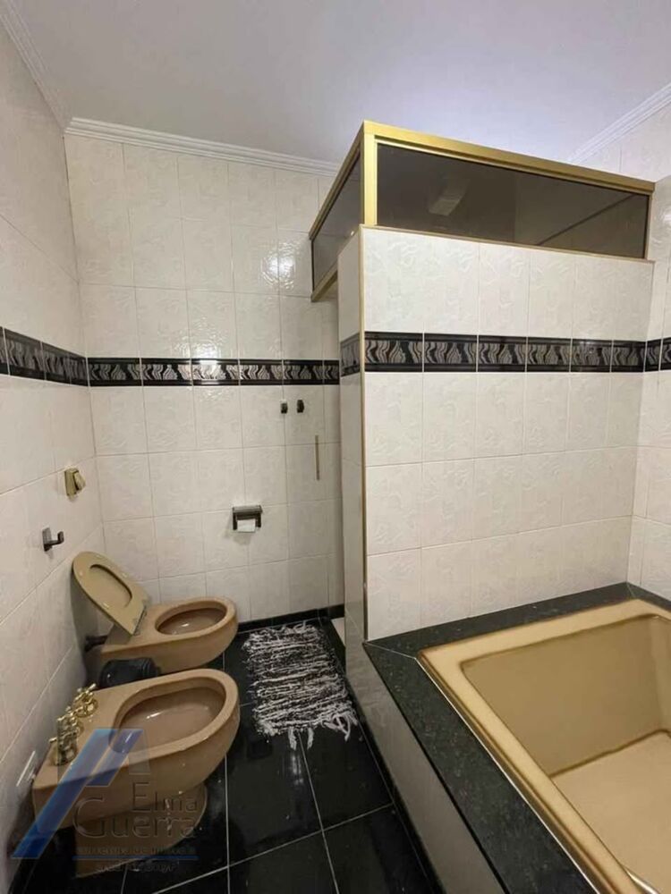 Casa, 6 quartos, 243 m² - Foto 4