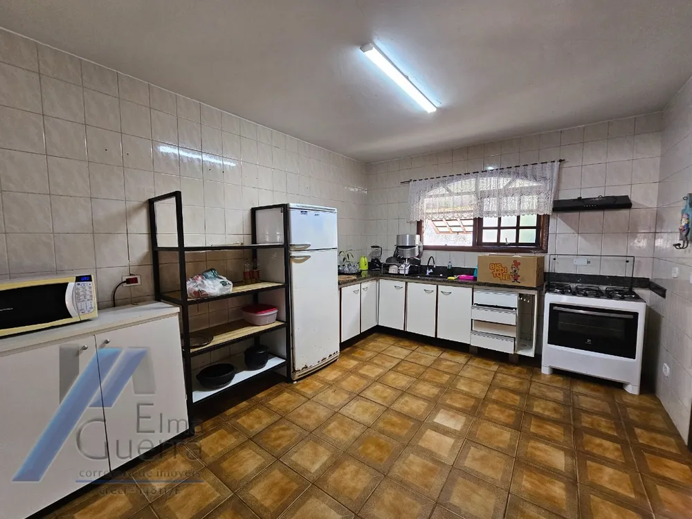 Casa, 5 quartos, 243 m² - Foto 1