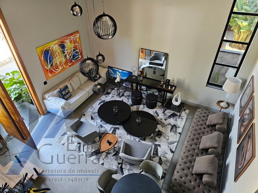 Casa à venda com 4 quartos, 220m² - Foto 3