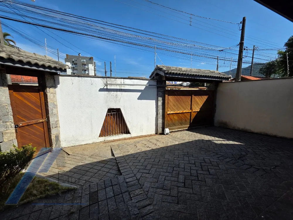 Casa, 3 quartos, 298 m² - Foto 4