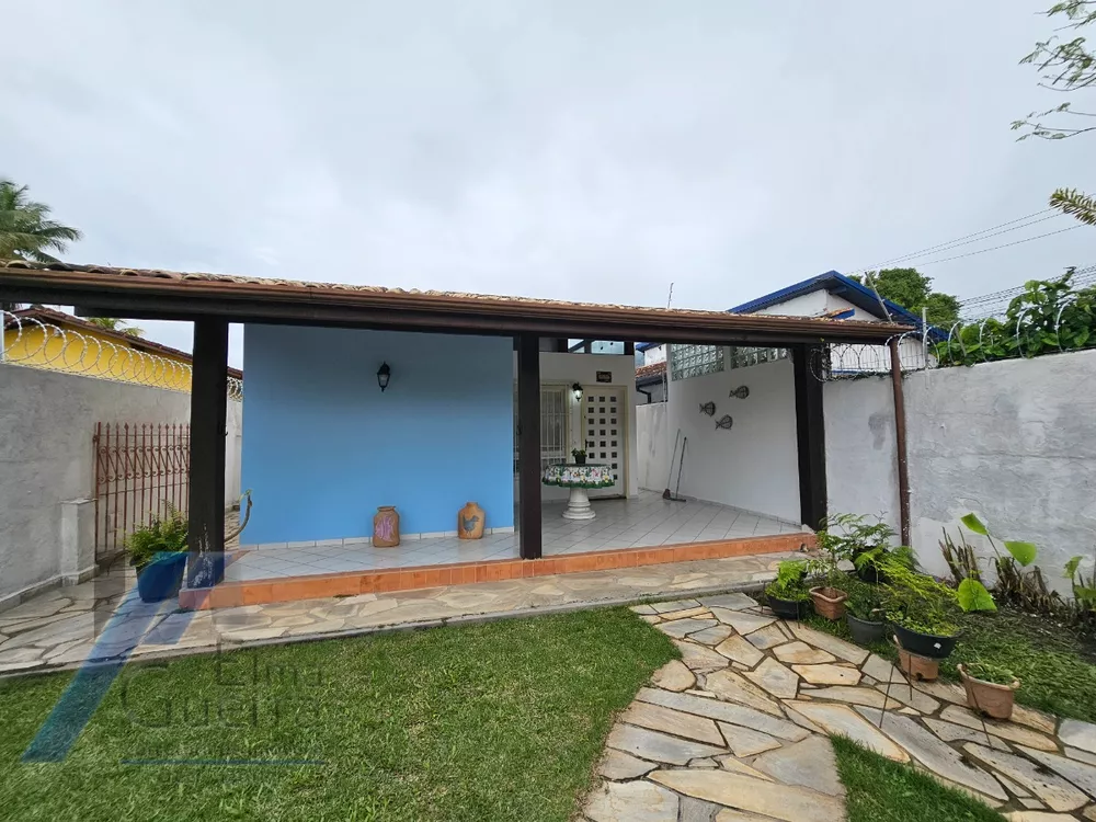 Casa à venda com 5 quartos, 155m² - Foto 2