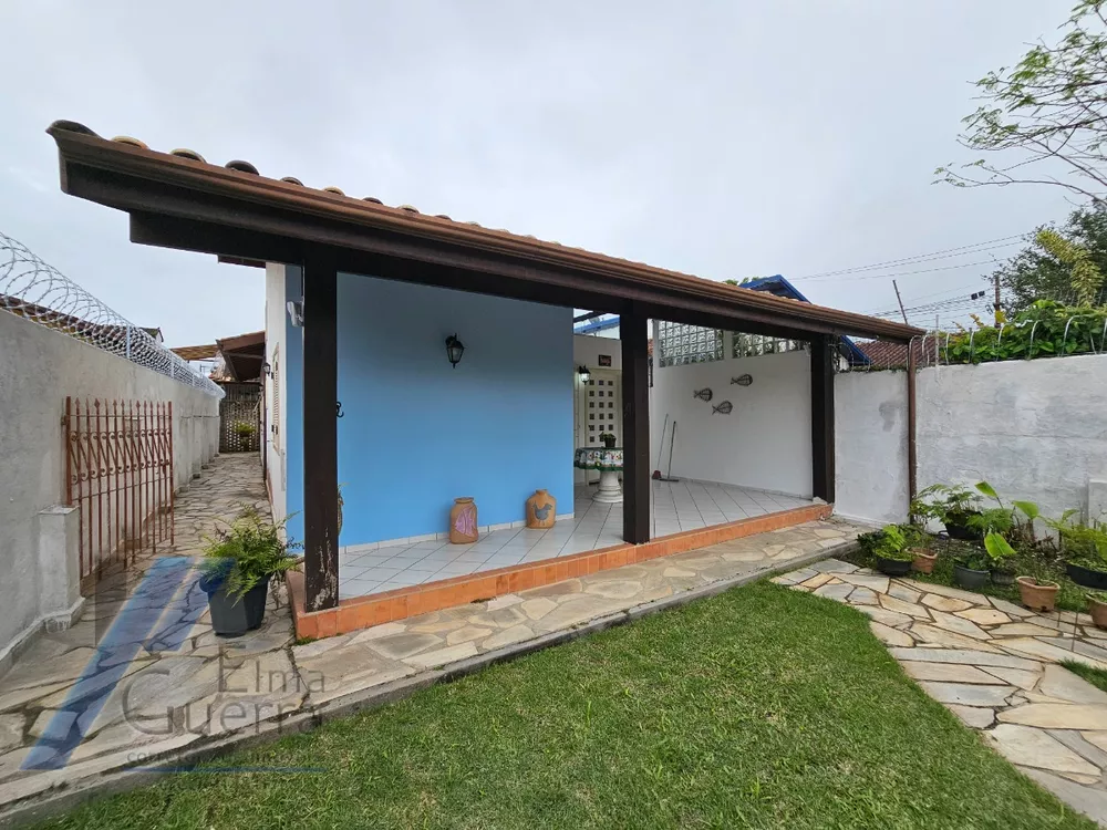 Casa à venda com 5 quartos, 155m² - Foto 3