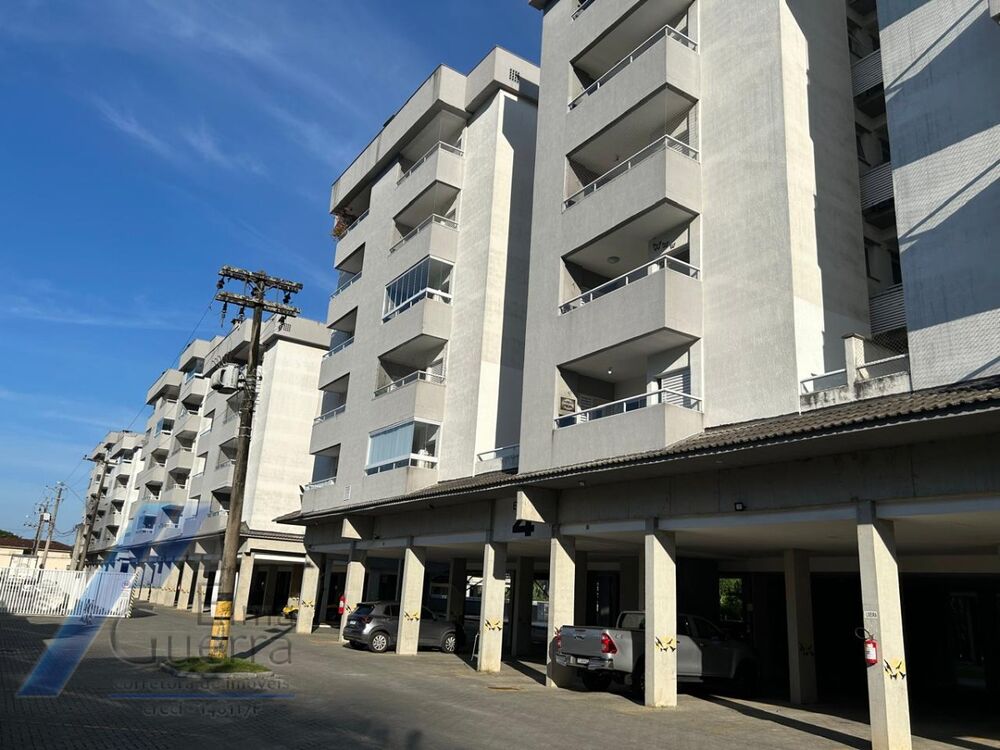 Apartamento à venda com 2 quartos, 70m² - Foto 4