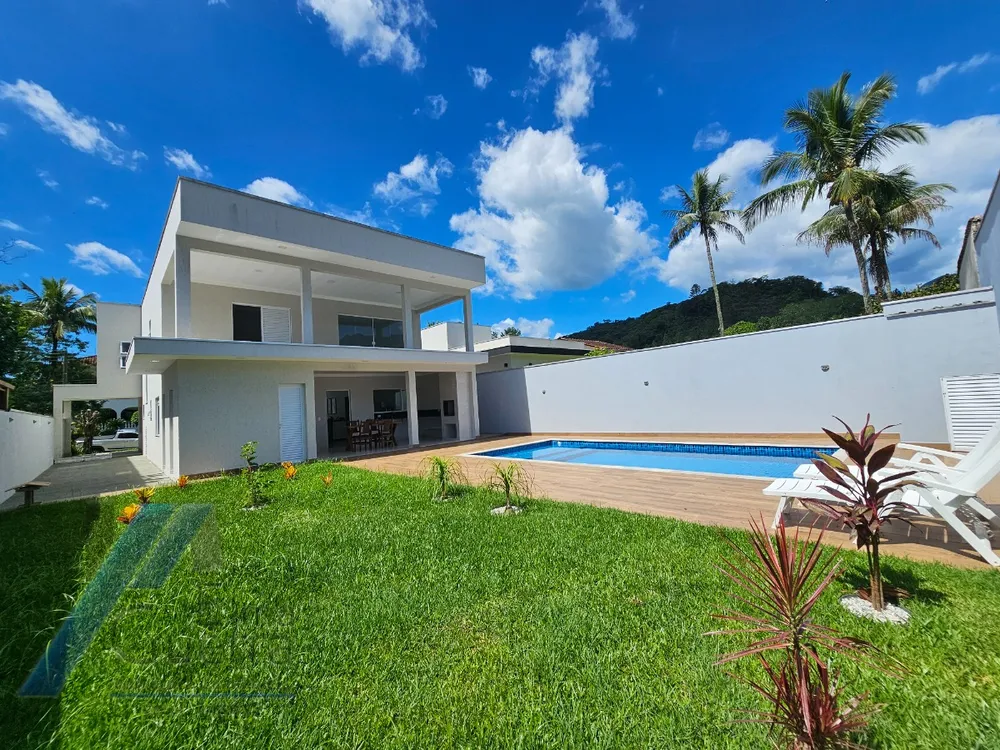 Casa, 4 quartos, 236 m² - Foto 2