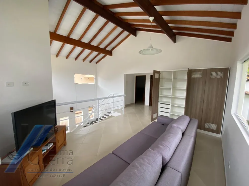 Casa, 3 quartos, 243 m² - Foto 2