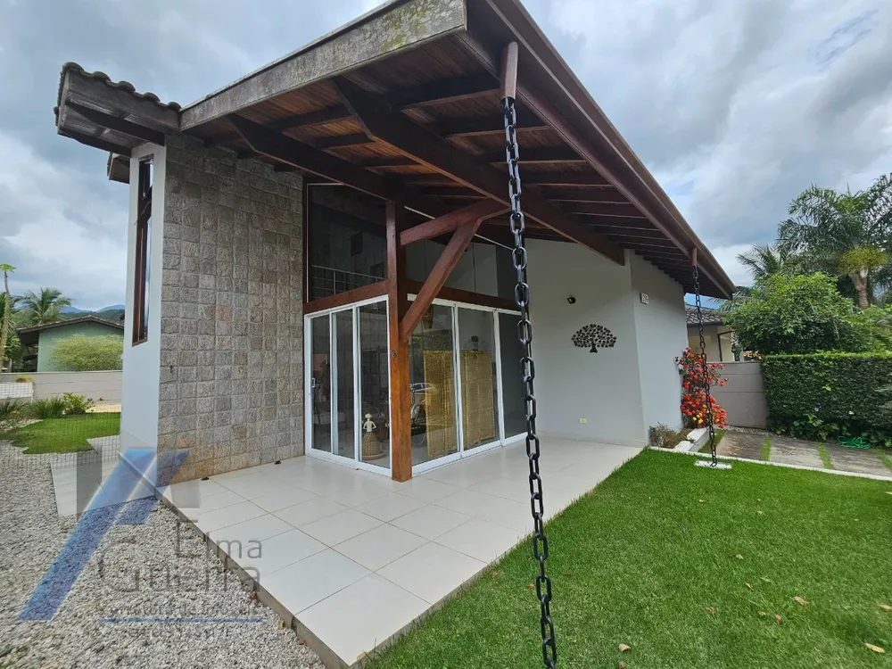 Casa, 3 quartos, 200 m² - Foto 1