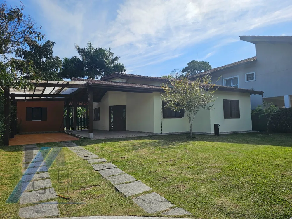 Casa, 3 quartos, 220 m² - Foto 1
