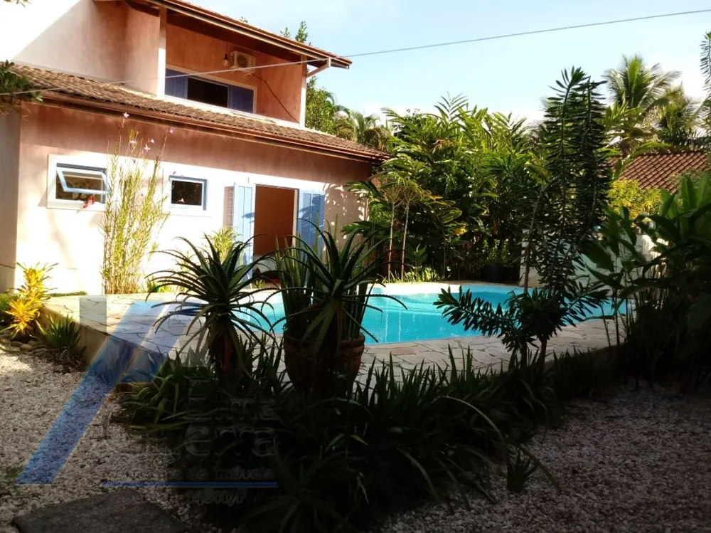 Casa, 3 quartos, 260 m² - Foto 1