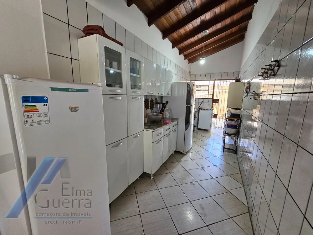 Casa, 3 quartos, 220 m² - Foto 6