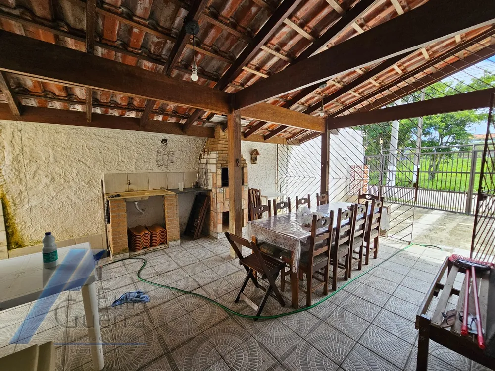Casa, 3 quartos, 220 m² - Foto 3