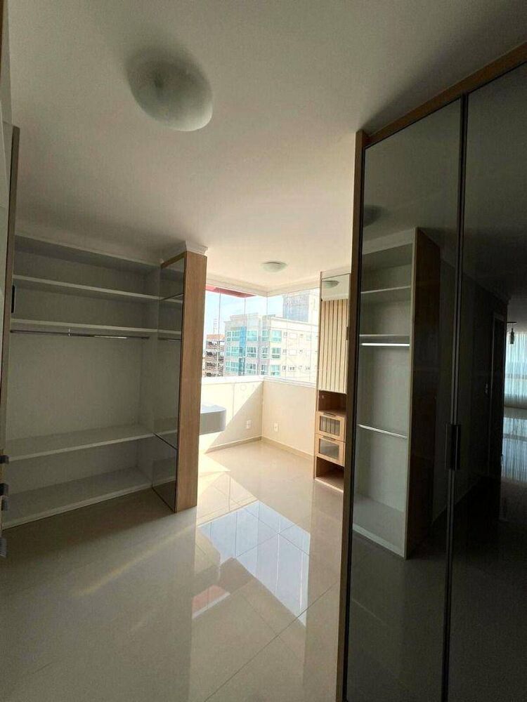 Cobertura à venda com 3 quartos, 244m² - Foto 7