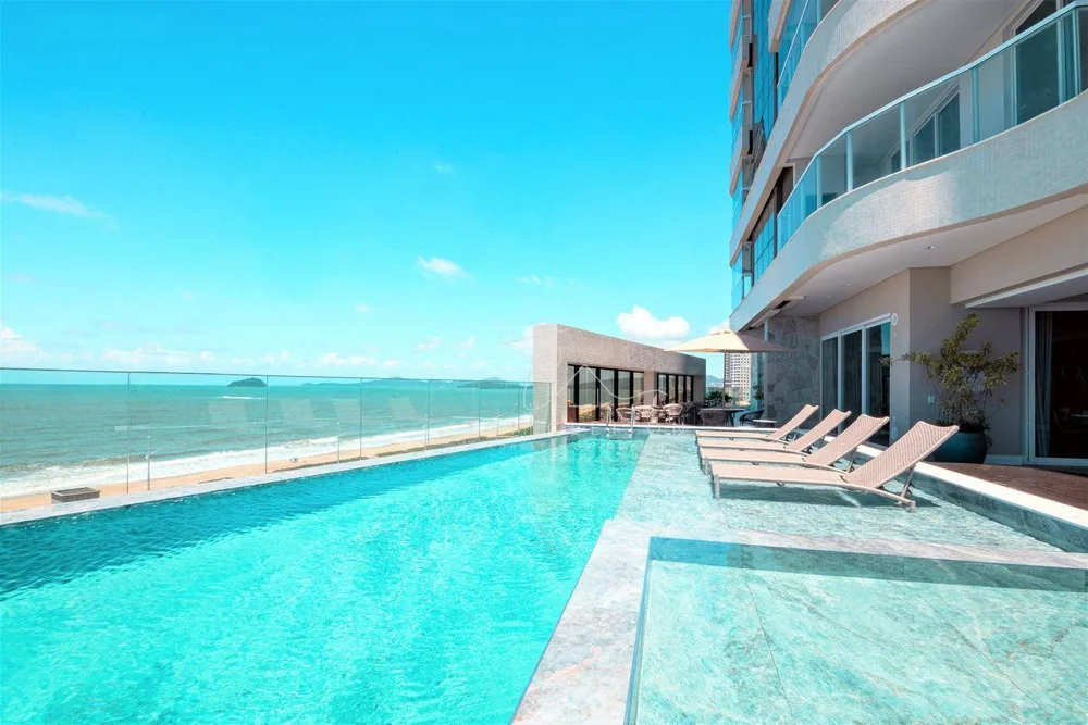 Cobertura, 3 quartos, 237 m² - Foto 1