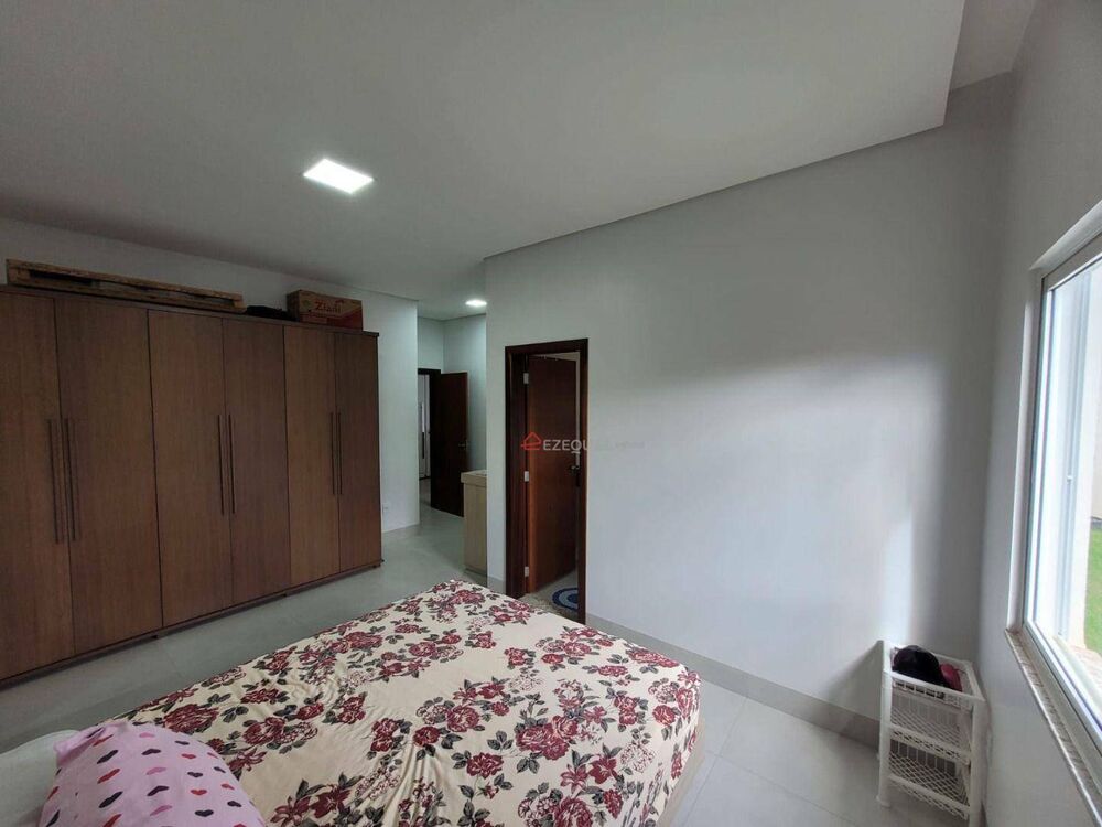 Casa de Condomínio à venda com 3 quartos, 207m² - Foto 6