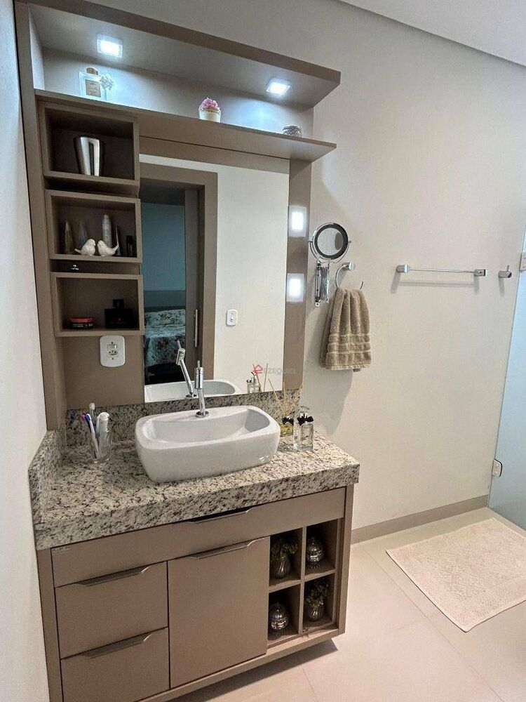Apartamento à venda com 3 quartos, 130m² - Foto 11