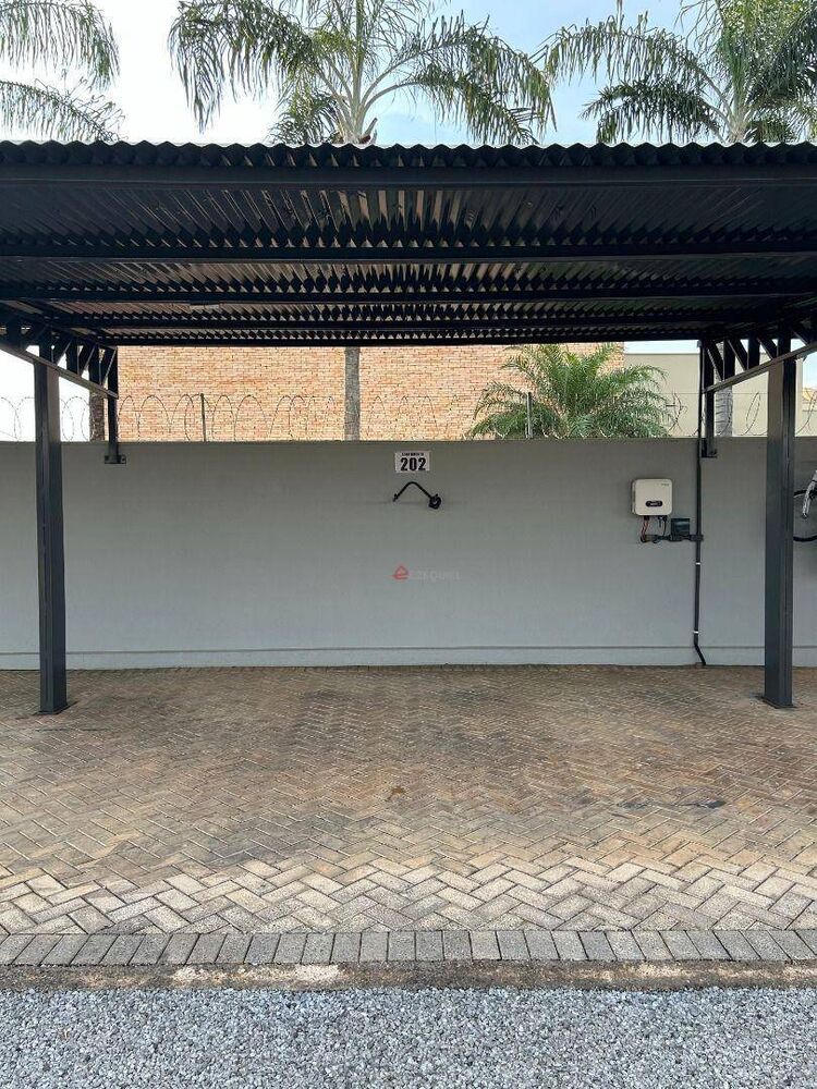 Apartamento à venda com 3 quartos, 130m² - Foto 2