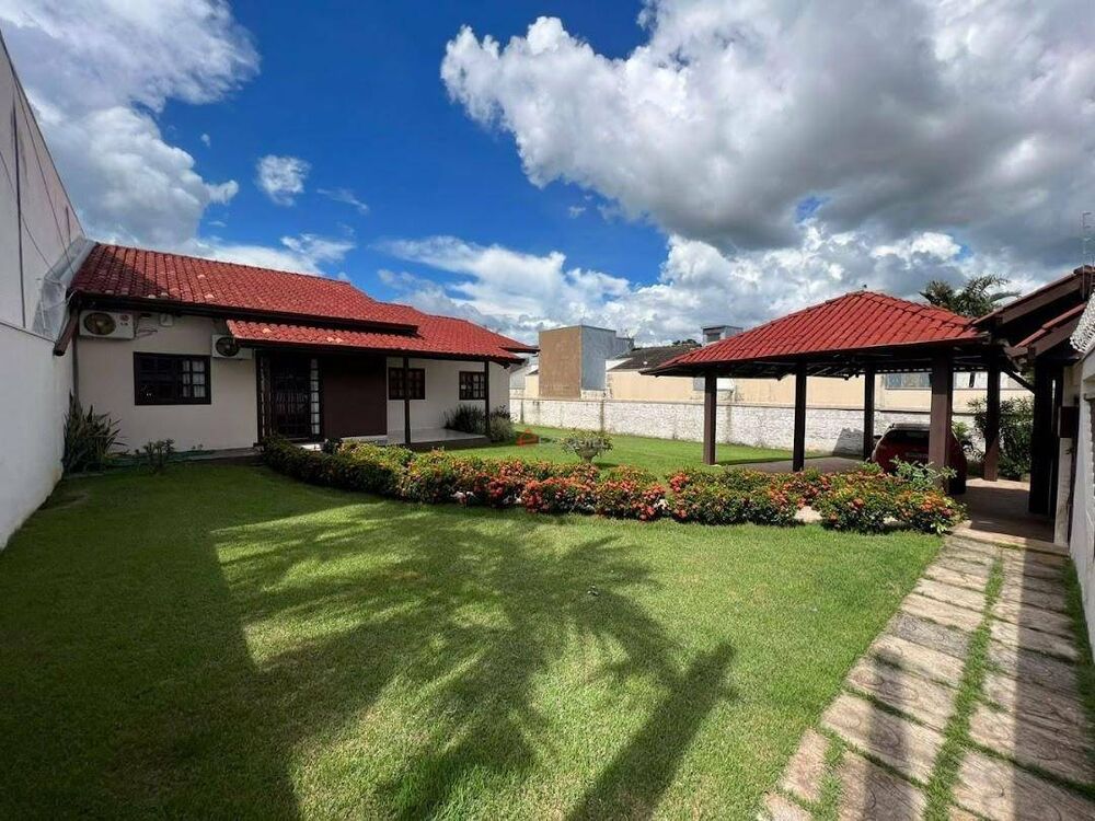 Casa à venda com 4 quartos, 800M2 - Foto 1