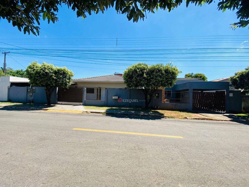 Casa, 3 quartos, 340 m² - Foto 1