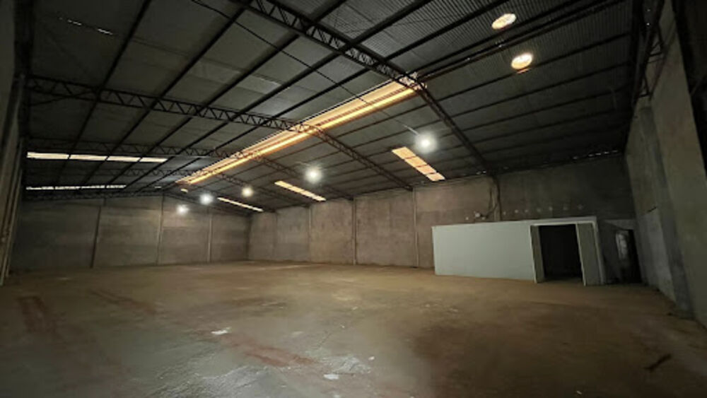 Depósito-Galpão-Armazém para alugar, 700m² - Foto 3