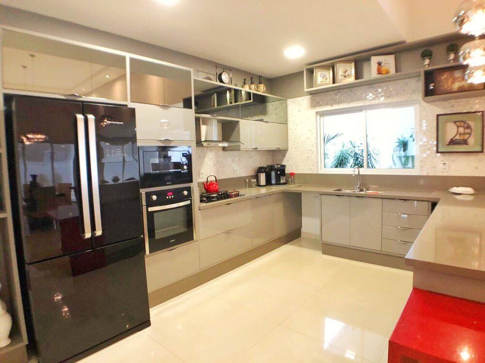 Casa de Condomínio à venda com 3 quartos, 324m² - Foto 8