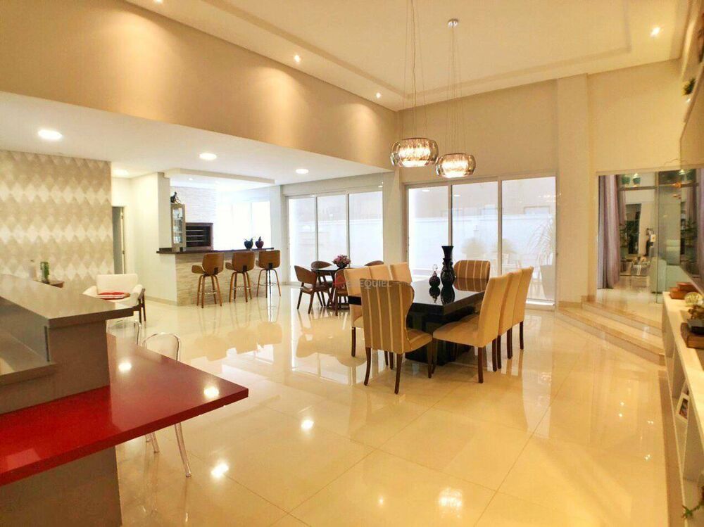 Casa de Condomínio à venda com 3 quartos, 324m² - Foto 2