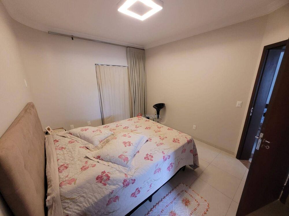 Apartamento, 3 quartos, 121 m² - Foto 2