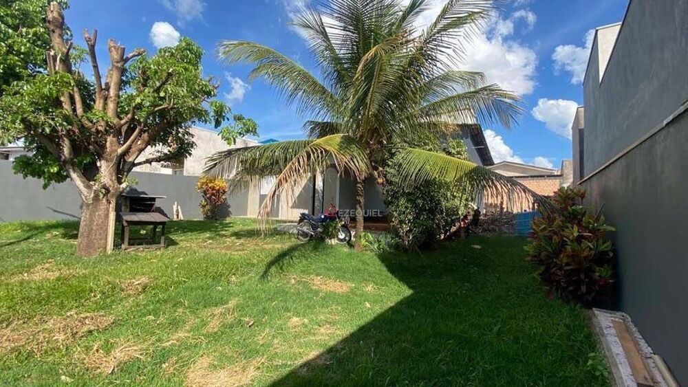 Casa à venda com 3 quartos, 130m² - Foto 3