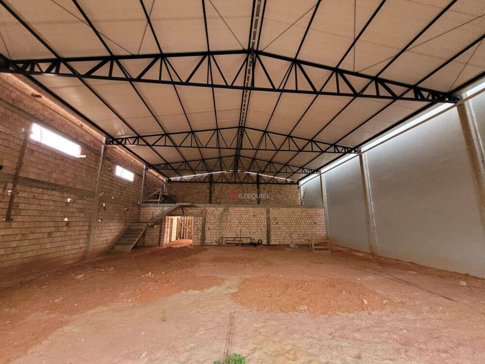 Depósito-Galpão-Armazém à venda, 377m² - Foto 2